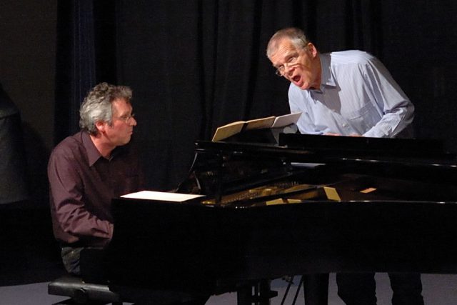 Helgo Hahn (Piano) und Eckard Rühl. Foto: Uwe Seemann Helgo Hahn und Eckard Rühl